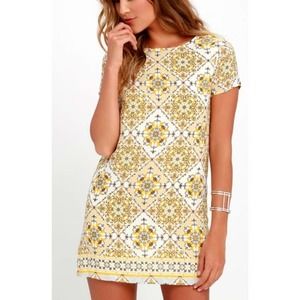 Lulus Dandy Lion Shift Dress Womens Small Yellow Mandala Tile Print Mini